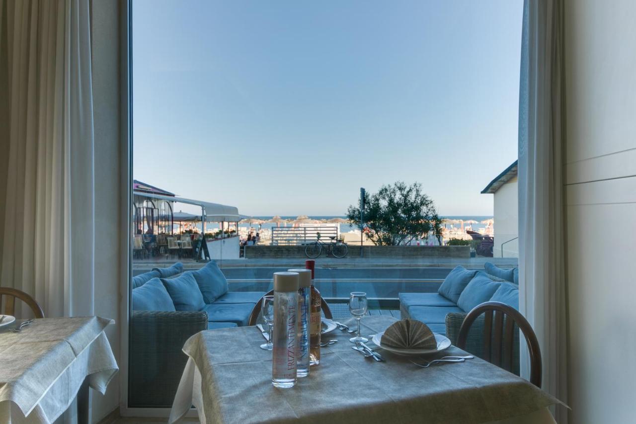 Hotel Alba D'Oro Bellaria-Igea Marina Esterno foto