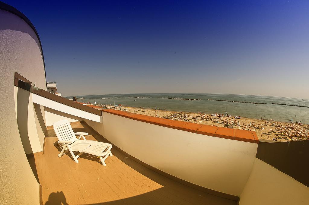 Hotel Alba D'Oro Bellaria-Igea Marina Esterno foto