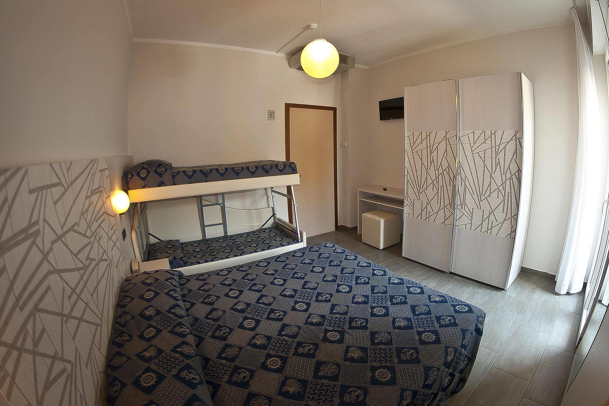 Hotel Alba D'Oro Bellaria-Igea Marina Esterno foto